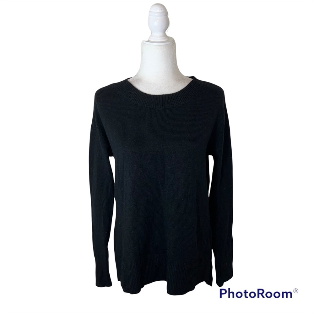 GAP Black Crewneck Knit Sweater | Classic Long Sleeve Pullover. Size S